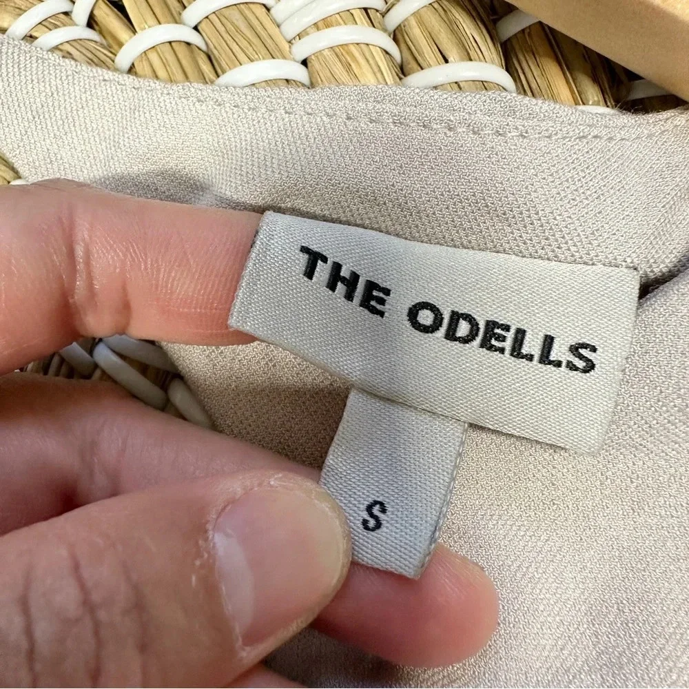 The Odells Ruffle Shoulder Long Sleeve Top Blouse in Beige Cottagecore Size S - Picture 11 of 14